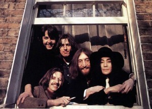 beatles-yoko-window